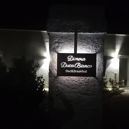 Dimora Ducabianco Bed & Breakfast 3*